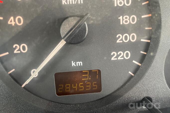 Opel Zafira A Minivan 5-doors