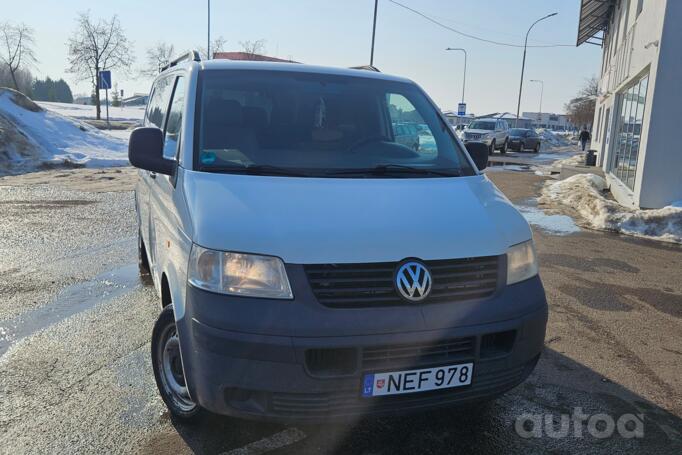 Volkswagen Transporter T5 Minivan 4-doors