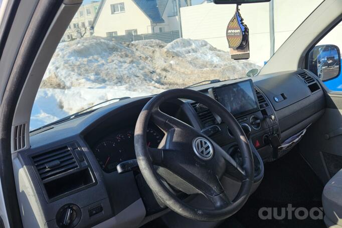 Volkswagen Transporter T5 Minivan 4-doors