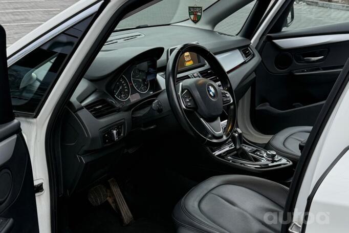 BMW 2 Series Active Tourer F45 Minivan