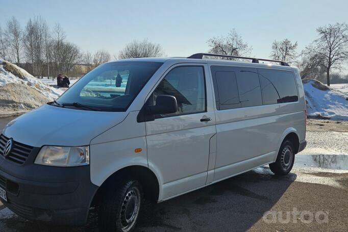 Volkswagen Transporter T5 Minivan 4-doors