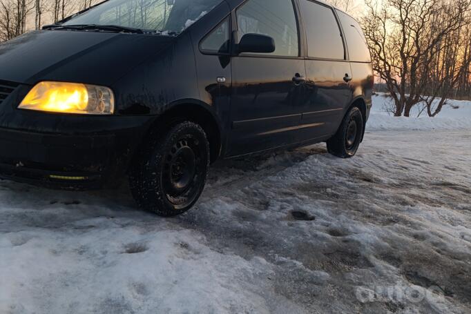 Volkswagen Sharan 1 generation [restyling] Minivan
