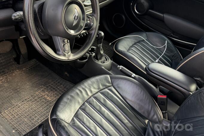 Mini Cooper R56 Hatchback