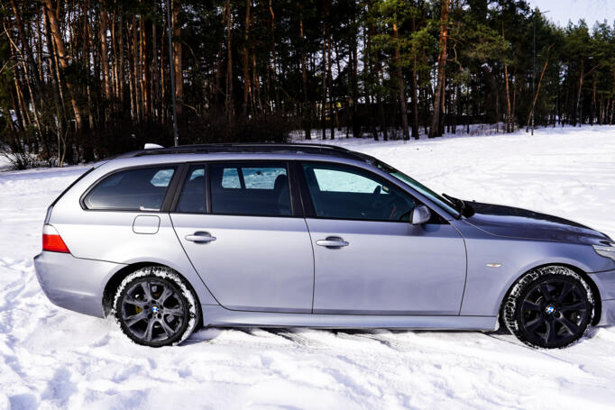 BMW 5 Series E60/E61 Touring wagon
