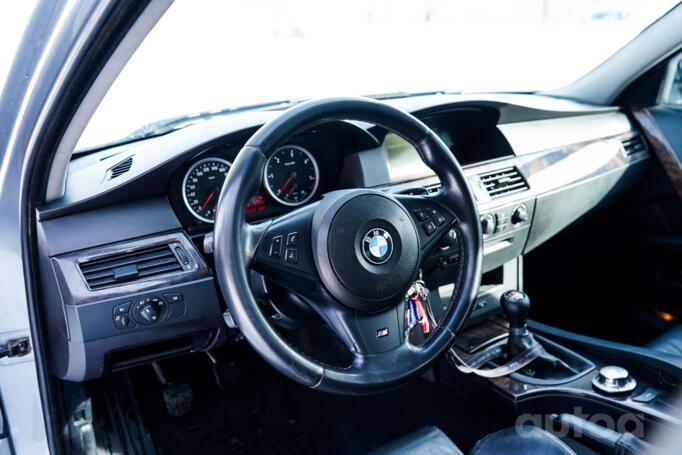 BMW 5 Series E60/E61 Touring wagon