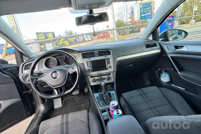 Volkswagen Golf 7 generation Variant wagon 5-doors