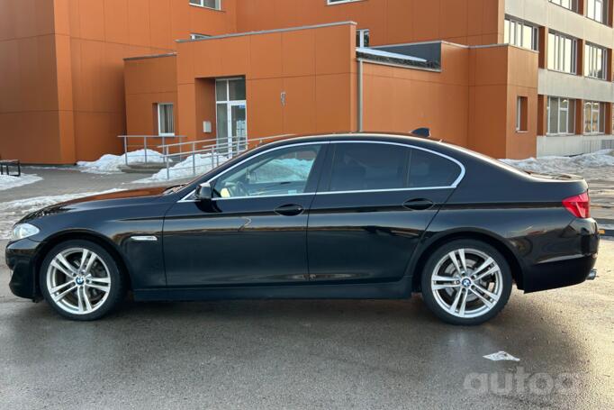BMW 5 Series F07/F10/F11 Sedan