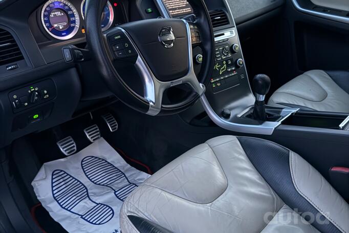 Volvo XC60 1 generation Crossover