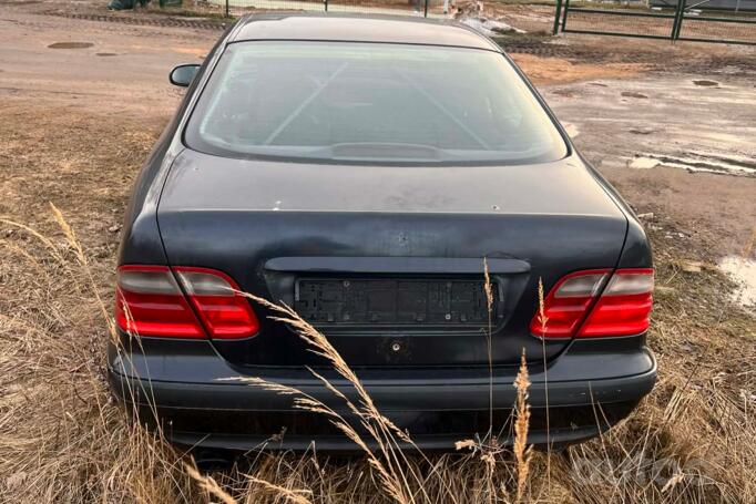 Mercedes-Benz CLK-Class C208 Coupe