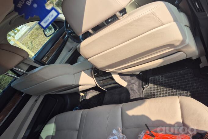 BMW 7 Series F01/F02 Sedan