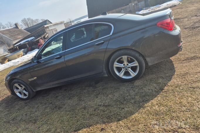 BMW 7 Series F01/F02 Sedan