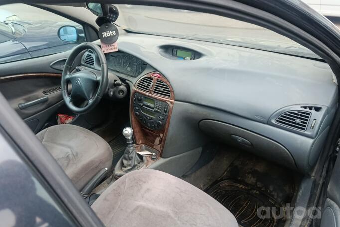 Citroen C5 1 generation Liftback