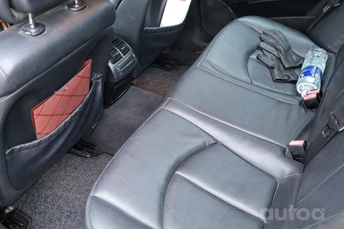 Mercedes-Benz E-Class W211 Sedan