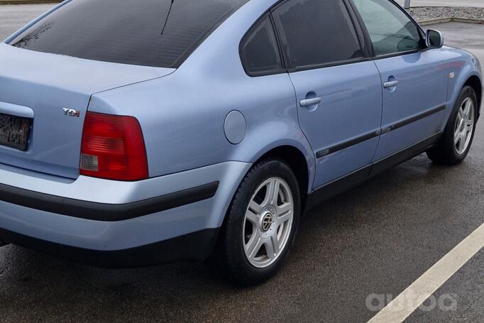 Volkswagen Passat B5 Sedan 4-doors