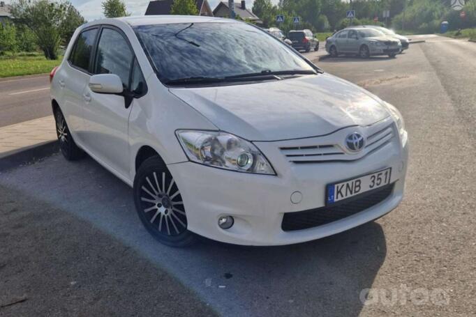 Toyota Auris 1 generation [restyling] Hatchback 5-doors
