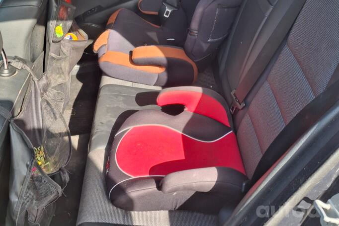 Mercedes-Benz C-Class W204/S204 wagon 5-doors