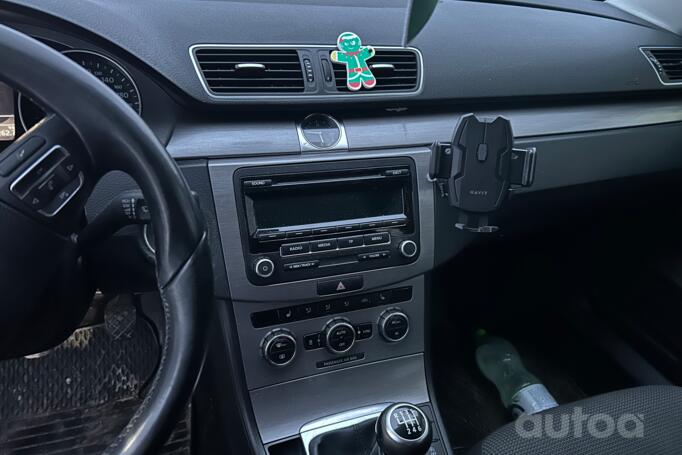 Volkswagen Passat B7 Variant wagon 5-doors