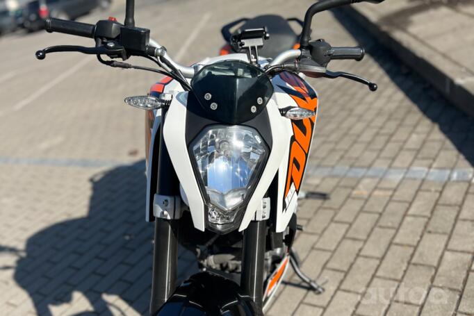 KTM Duke