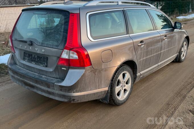 Volvo V70 3 generation wagon