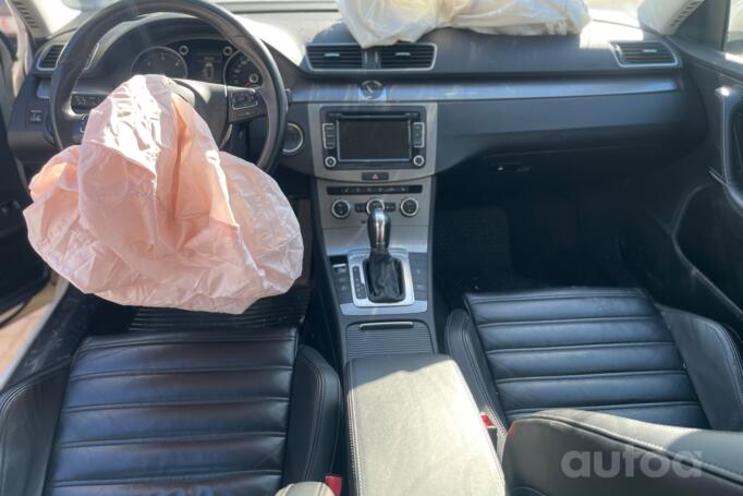 Volkswagen Passat B7 Variant wagon 5-doors