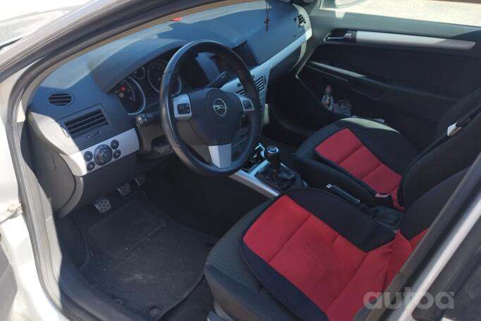 Opel Astra OPC H