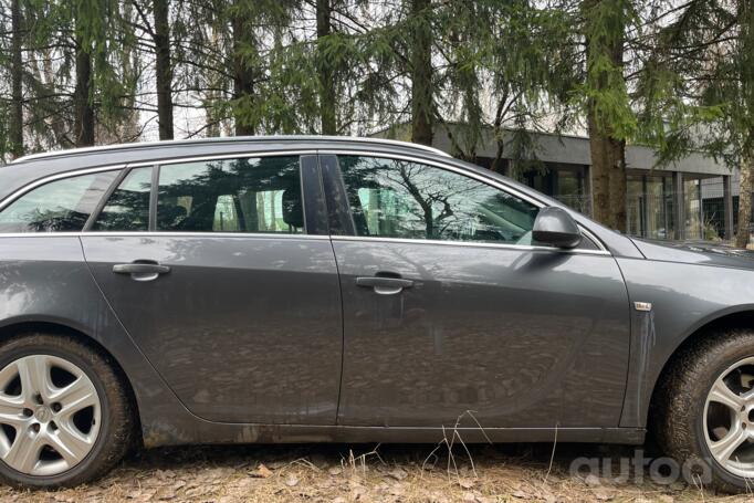 Opel Insignia A Sports Tourer wagon 5-doors