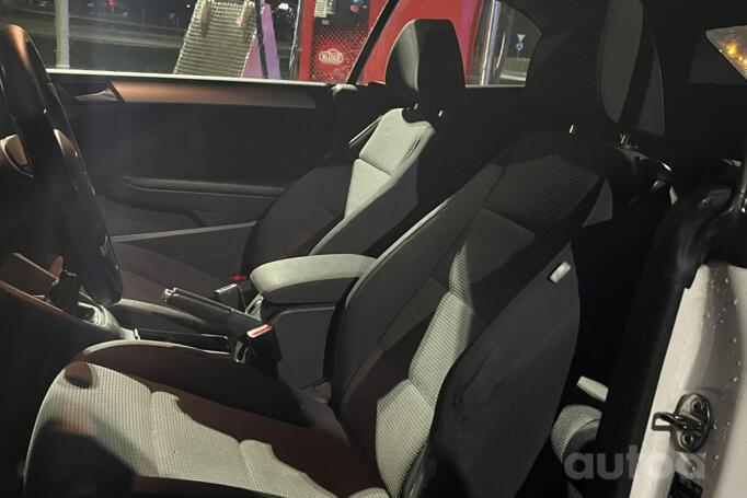 Volkswagen Golf 6 generation Cabriolet