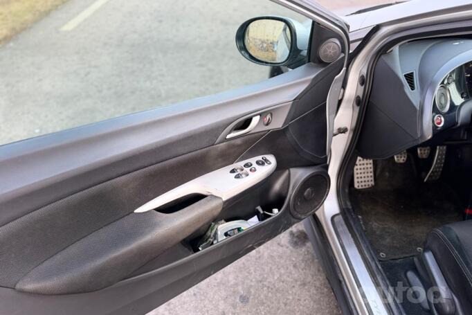 Honda Civic 8 generation Coupe 2-doors