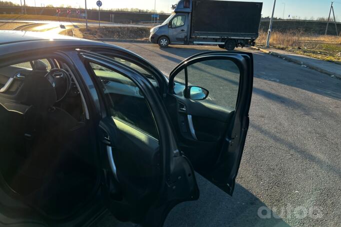 Citroen C3 2 generation Hatchback