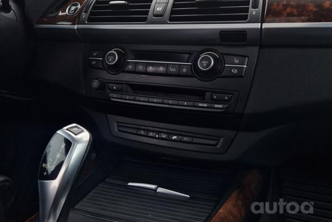 BMW X5 E70 [restyling] Crossover