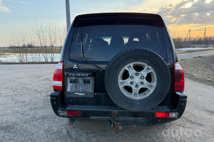 Mitsubishi Pajero 3 generation [restyling] SUV 5-doors