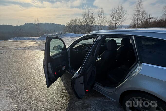 Audi A4 B8/8K wagon 5-doors