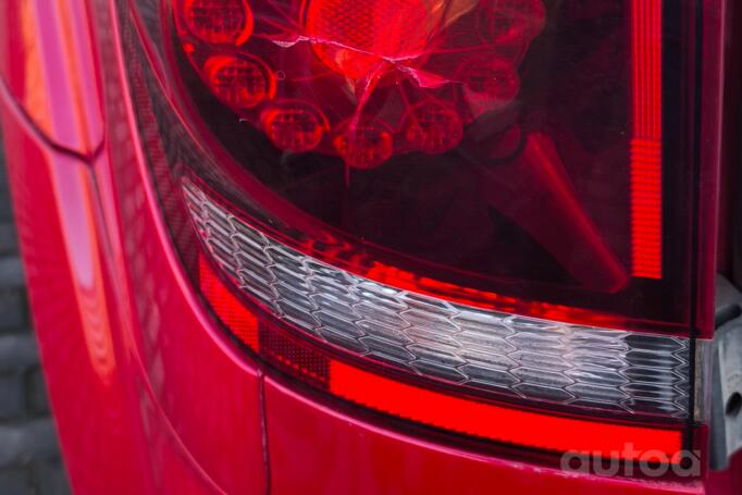 Dodge Journey 1 generation [restyling] Crossover