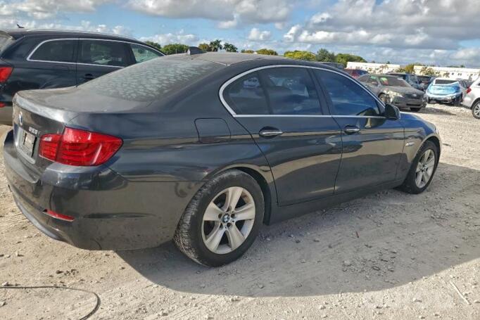 BMW 5 Series F07/F10/F11 Sedan