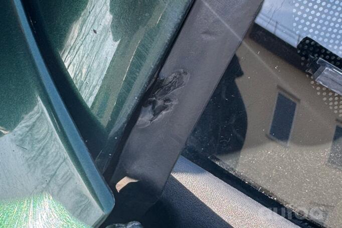 Volkswagen Passat B5 Sedan 4-doors