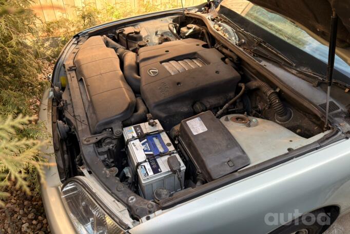 Lexus LS 2 generation Sedan