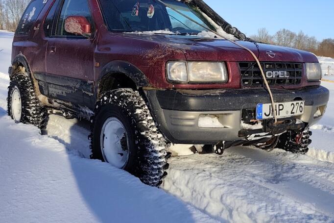 Opel Frontera B Sport SUV 3-doors