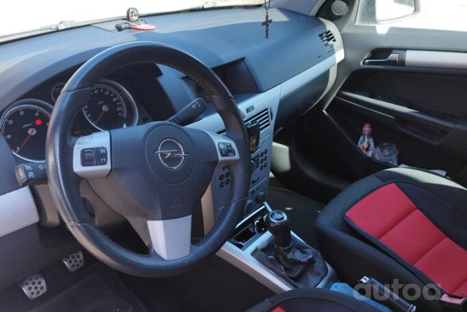 Opel Astra OPC H