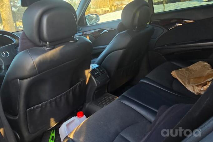 Mercedes-Benz E-Class W211 Sedan