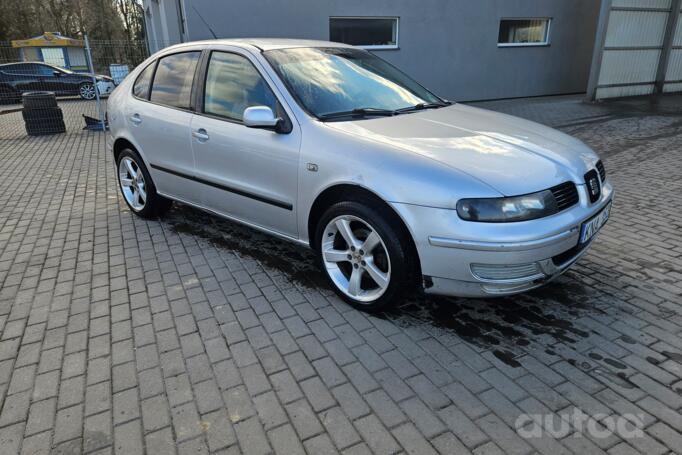 SEAT Leon 1 generation Hatchback