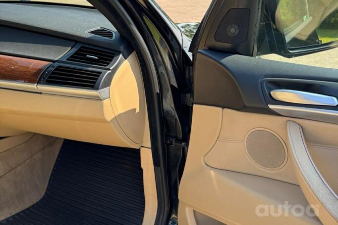 BMW X5 E70 Crossover