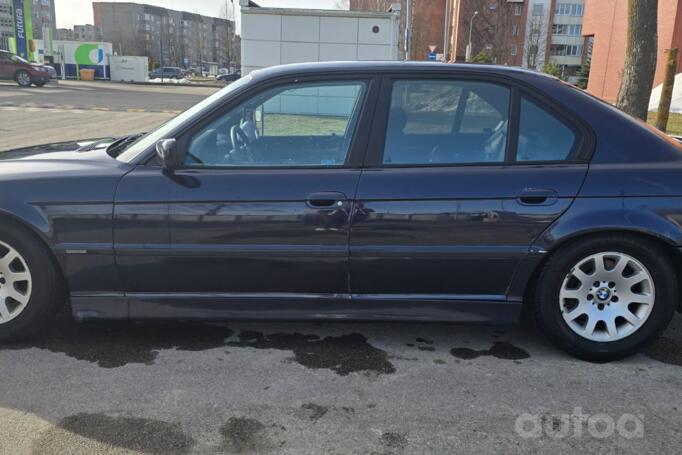 BMW 7 Series E38 Sedan