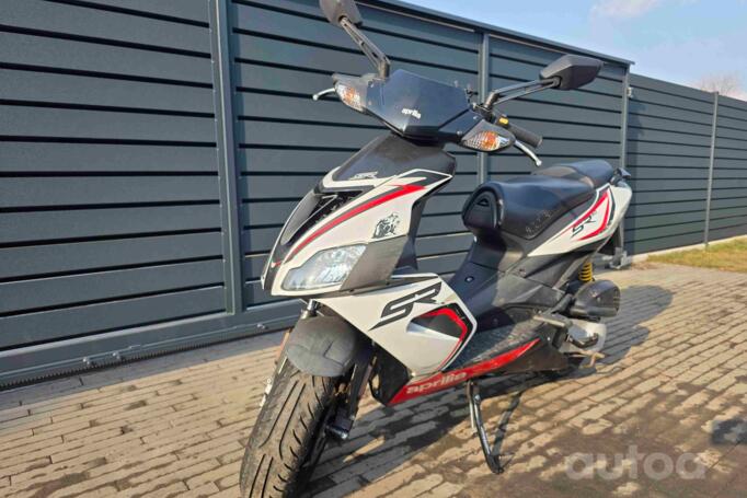 Aprilia SR