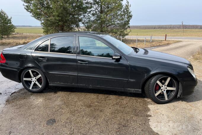 Mercedes-Benz E-Class W211 Sedan