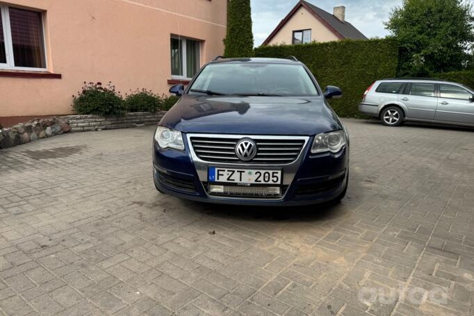 Volkswagen Passat B6 wagon 5-doors