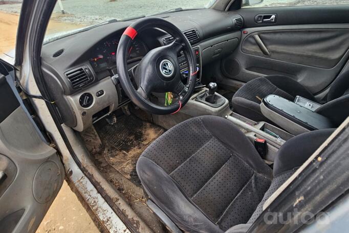 Volkswagen Passat B5 Sedan 4-doors