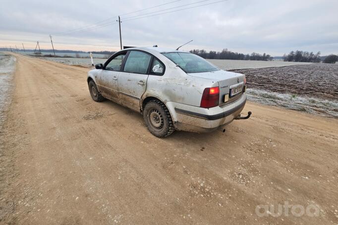 Volkswagen Passat B5 Sedan 4-doors