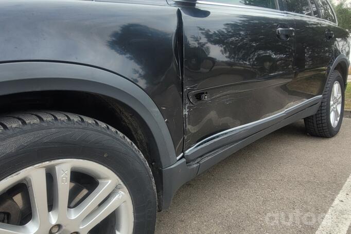 Volvo XC90 1 generation Crossover