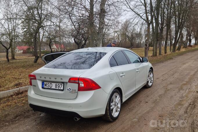 Volvo S60 2 generation Sedan