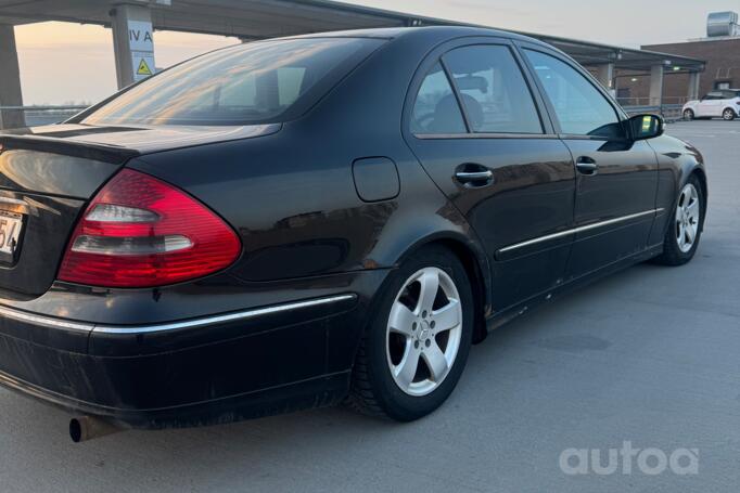 Mercedes-Benz E-Class W211 Sedan